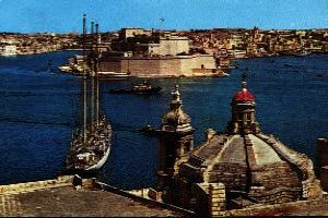 A striking day at Grand Harbour 