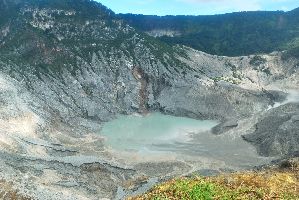Tangkuban Perahu