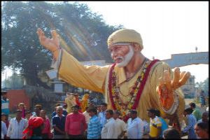 Heavenly Escape to Devotion, Love and Charity in Shirdi 
