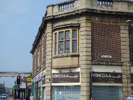 Burton Art Gallery And Museum